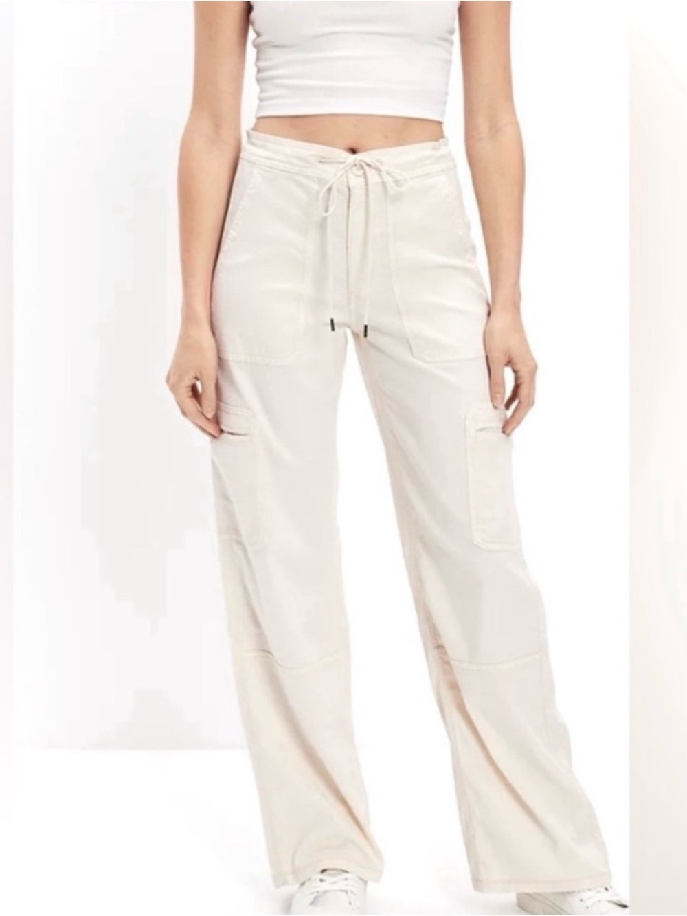 American Eagle Cream Cargo Drawstring Stretch Pants